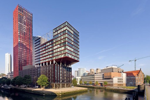 Red Apple Rotterdam Kampstaal