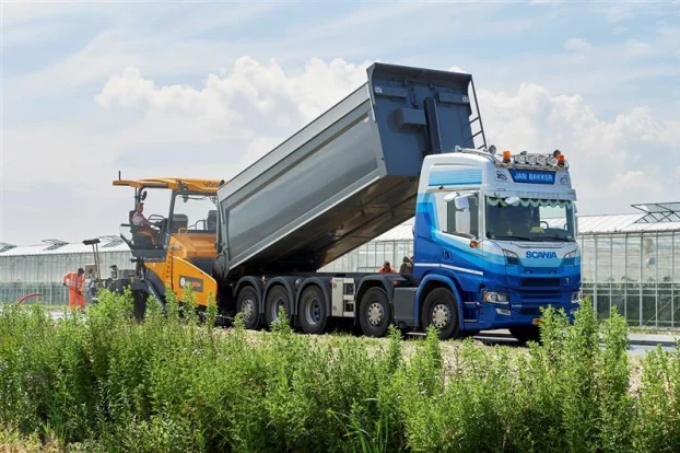 Kipper Jan Bakker Transport Vossebelt