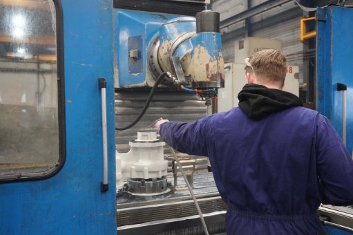 Machinery milling production employee MF Emmen