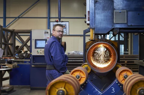 Machine operator Kampstaal Working safe