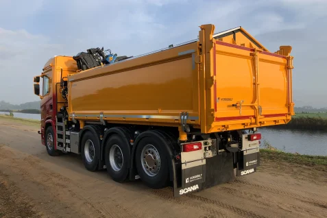 Two- and three-sided tippers