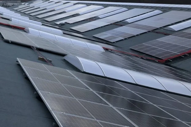 Zonnepanelen De Boer Staal, Uitgeest