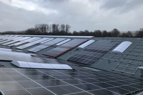 Zonnepanelen De Boer Staal, Uitgeest