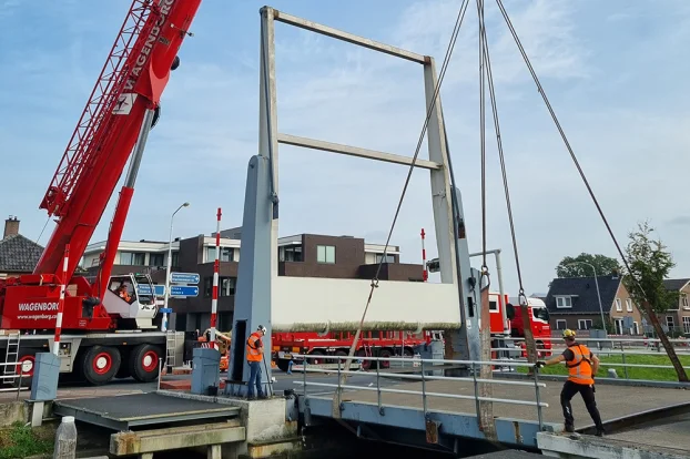 Kerkbrug Nieuw-Amsterdam, Gemeente Emmen
