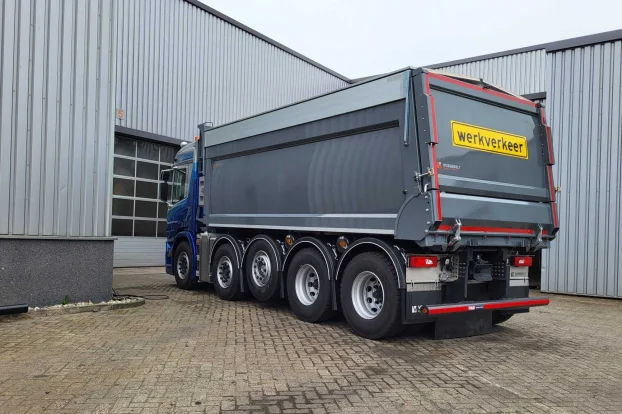 Kipper Jan Bakker Transport Vossebelt